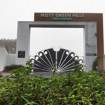 Misty Green Hills Parks & Resorts Kondotty Exterior photo