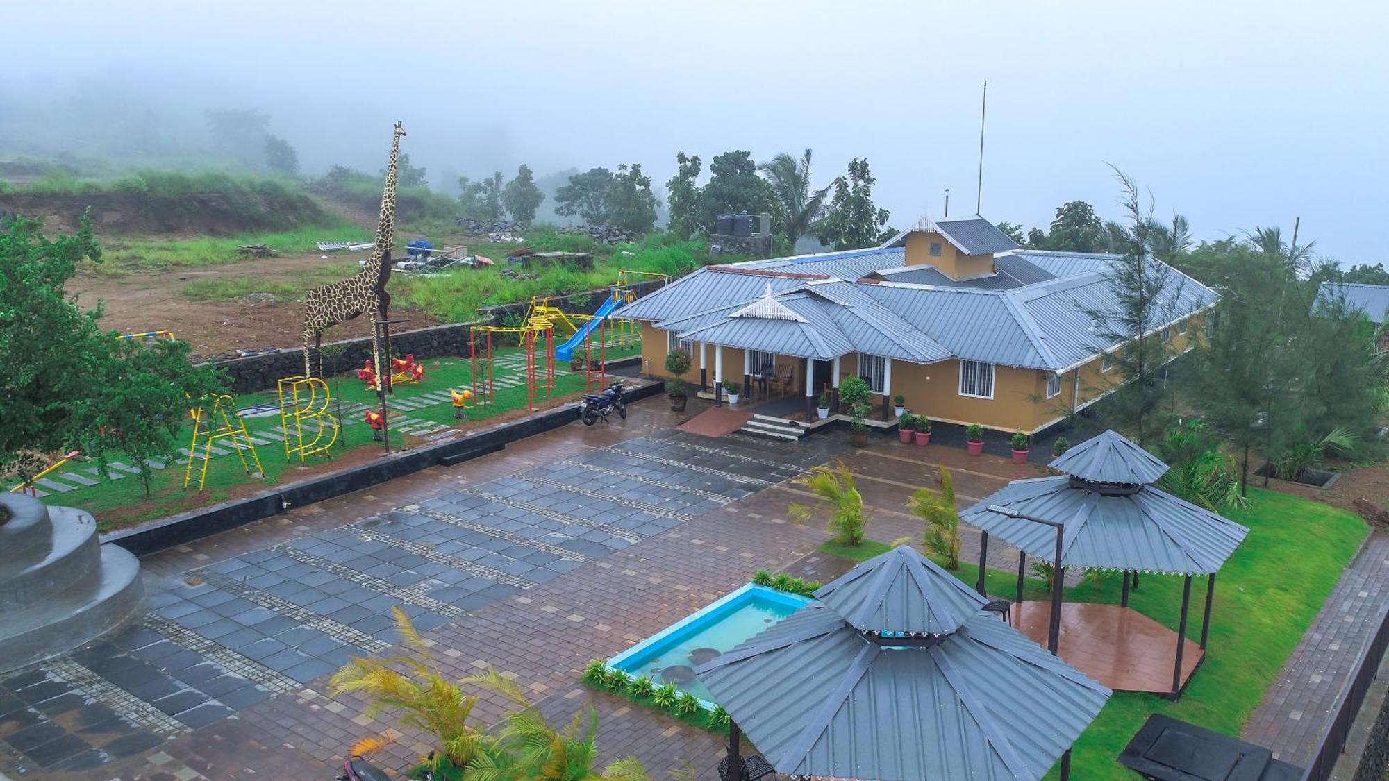Misty Green Hills Parks & Resorts Kondotty Exterior photo