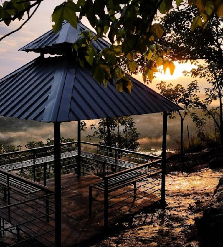 Misty Green Hills Parks & Resorts Kondotty Exterior photo
